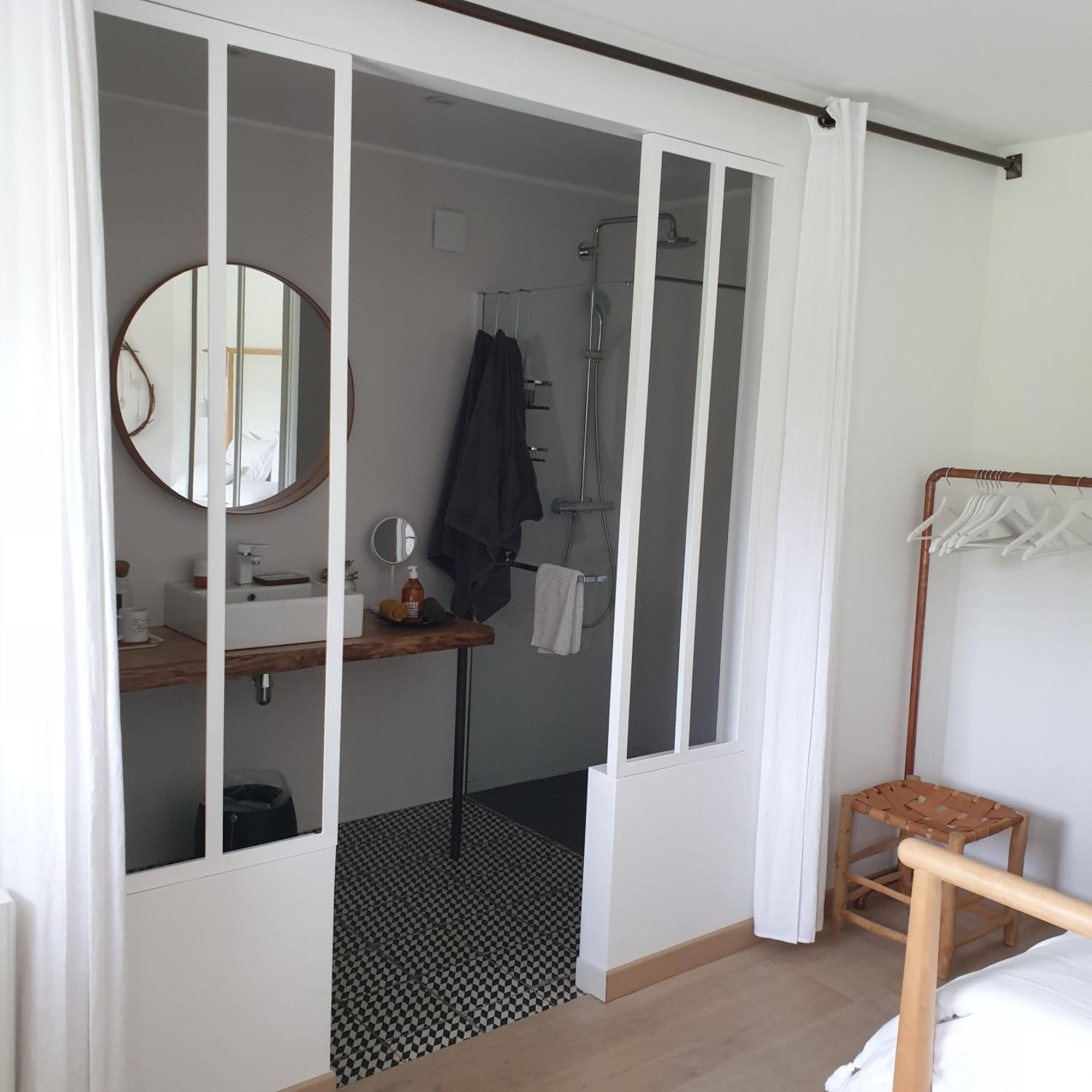 Par Hasard Ou Pas Bed and Breakfast Saint-Martin-aux-Chartrains Εξωτερικό φωτογραφία