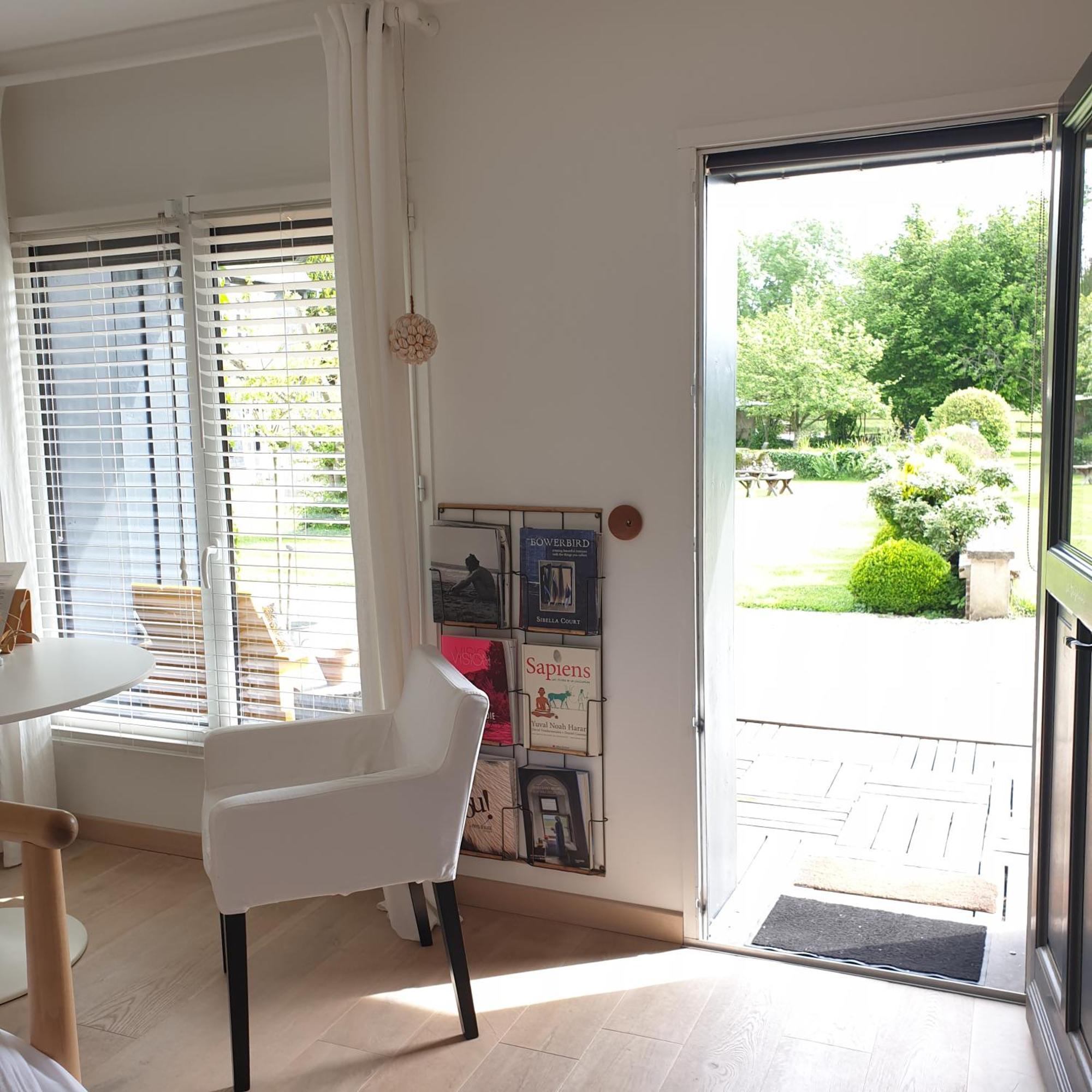 Par Hasard Ou Pas Bed and Breakfast Saint-Martin-aux-Chartrains Εξωτερικό φωτογραφία