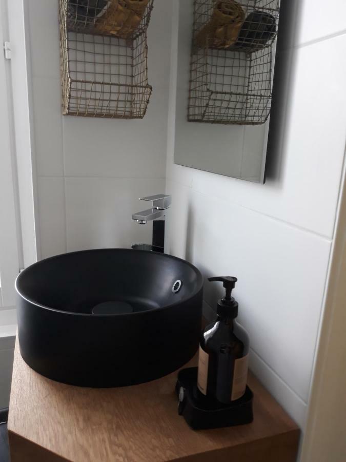 Par Hasard Ou Pas Bed and Breakfast Saint-Martin-aux-Chartrains Εξωτερικό φωτογραφία
